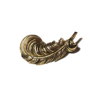 Zentall Gold Tone Feather Pin
